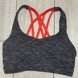 Lululemon Size 6 Free to Be Serene Bra with pads